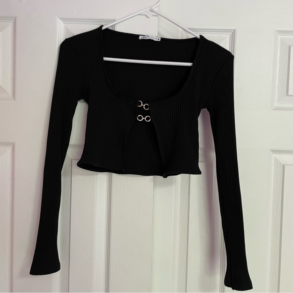 Zara- Women’s Black Long Sleeve Cut Out Knit Ribbed Top